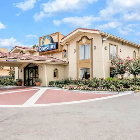 Days Inn By Wyndham Houston